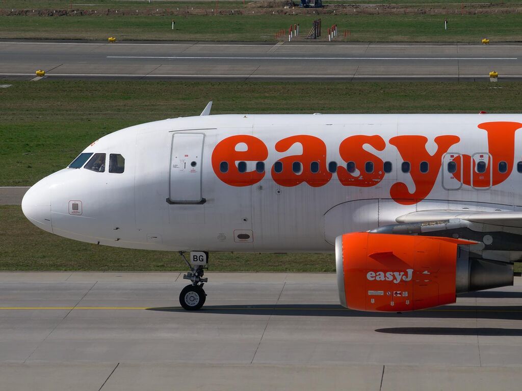 Easyjet g3958f12a1 1920